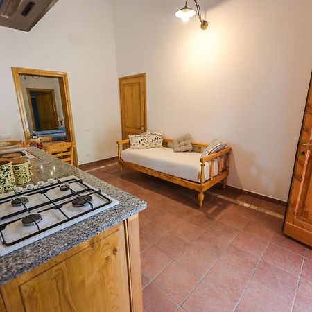 מונטלופו פיורנטינו Agriturismo Poggio Al Pino מראה חיצוני תמונה