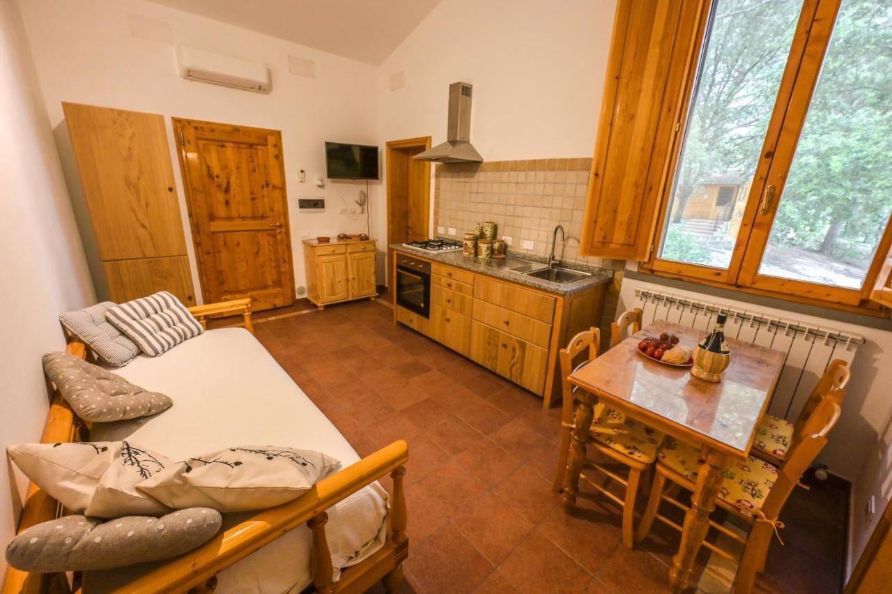 מונטלופו פיורנטינו Agriturismo Poggio Al Pino מראה חיצוני תמונה