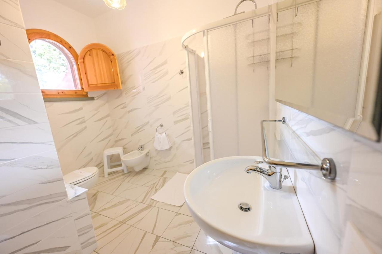 מונטלופו פיורנטינו Agriturismo Poggio Al Pino מראה חיצוני תמונה