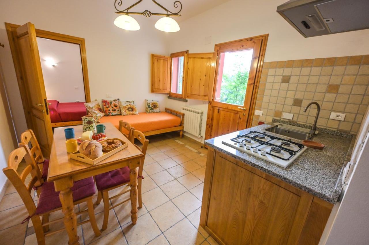 מונטלופו פיורנטינו Agriturismo Poggio Al Pino מראה חיצוני תמונה