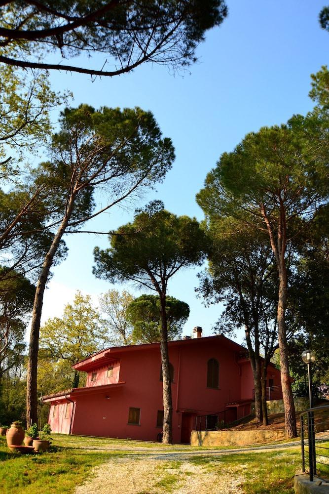 מונטלופו פיורנטינו Agriturismo Poggio Al Pino מראה חיצוני תמונה