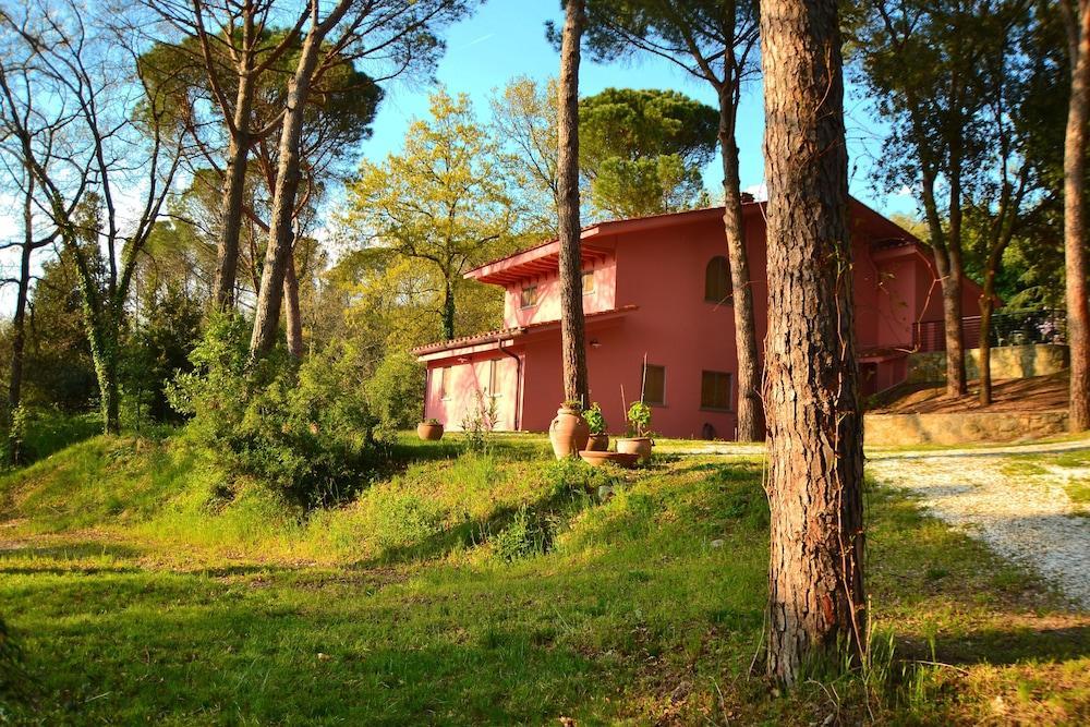 מונטלופו פיורנטינו Agriturismo Poggio Al Pino מראה חיצוני תמונה
