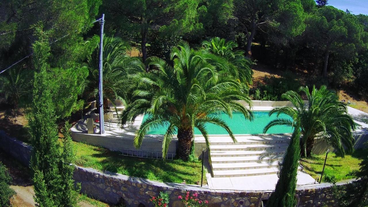 מונטלופו פיורנטינו Agriturismo Poggio Al Pino מראה חיצוני תמונה