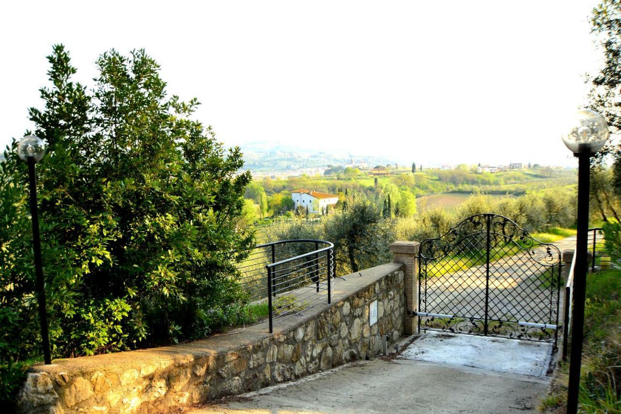 מונטלופו פיורנטינו Agriturismo Poggio Al Pino מראה חיצוני תמונה