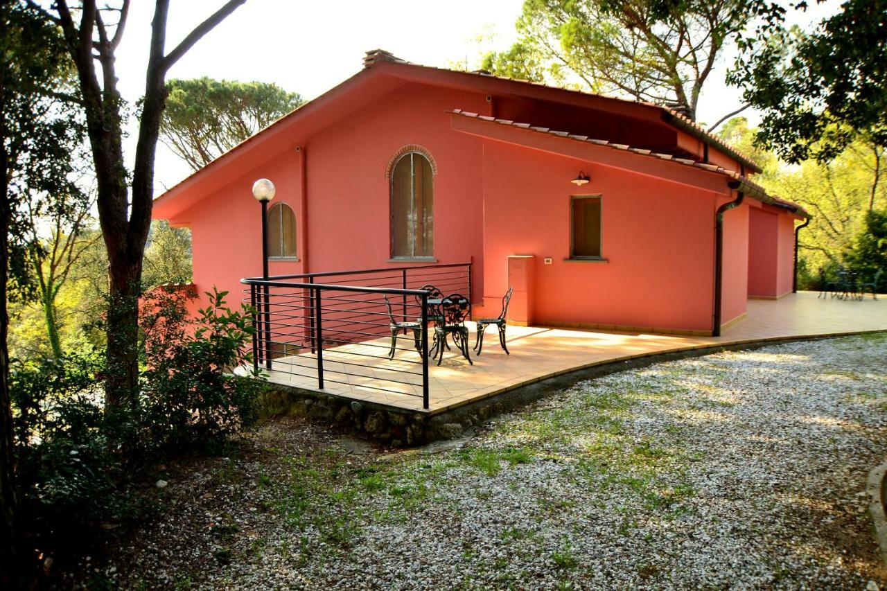 מונטלופו פיורנטינו Agriturismo Poggio Al Pino מראה חיצוני תמונה